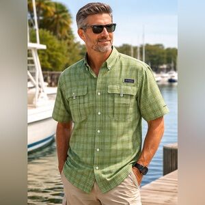 Columbia PFG Super Bahama Fishing Shirt Med Vented SS Green Plaid Nylon Outdoors